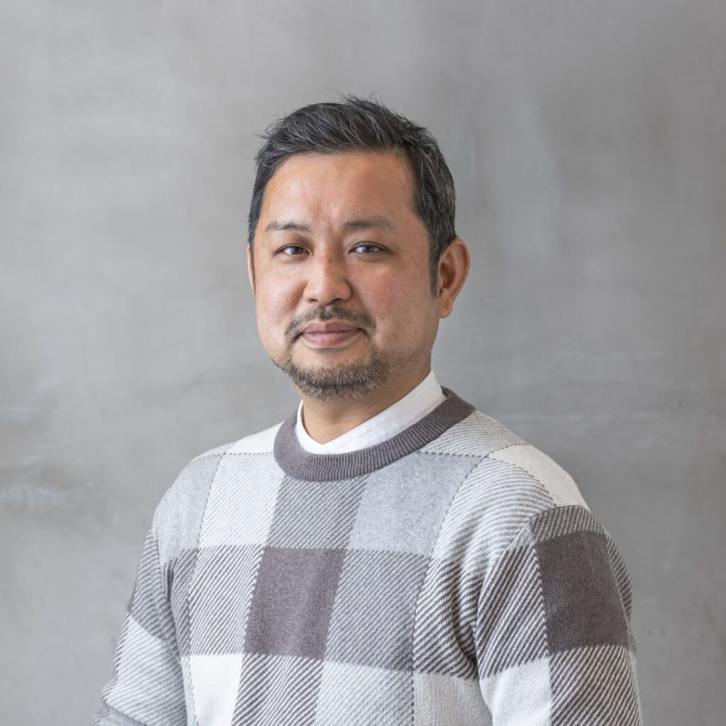 山根 亮一